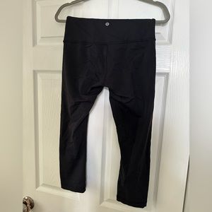 Lululemon cropped align leggings, size 8